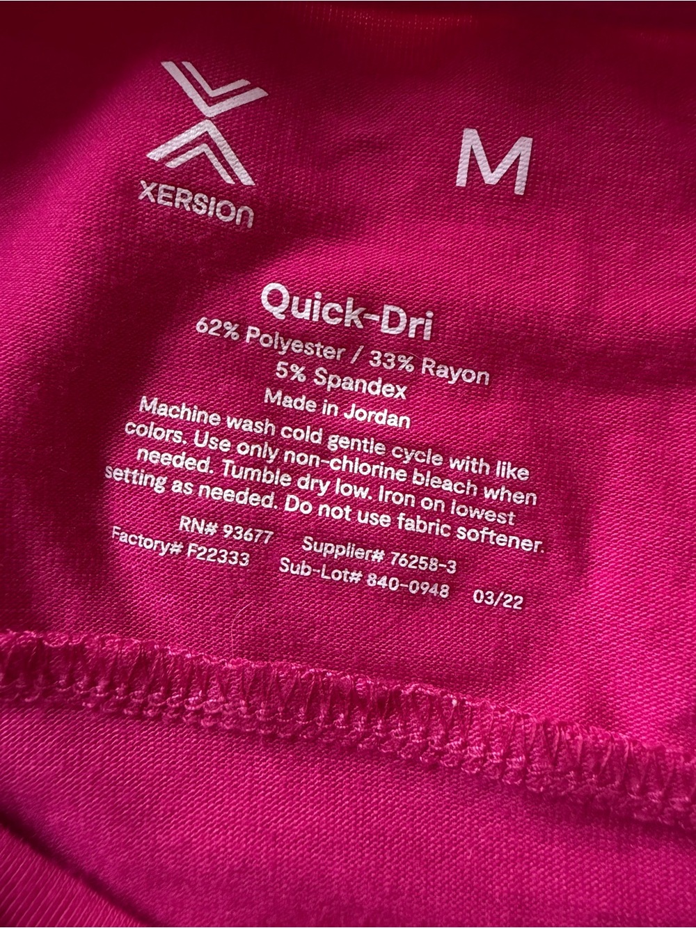 Xersion Boxy Short Sleeve Cropped Tee in Fuchsia Pink - Picture 4 of 4